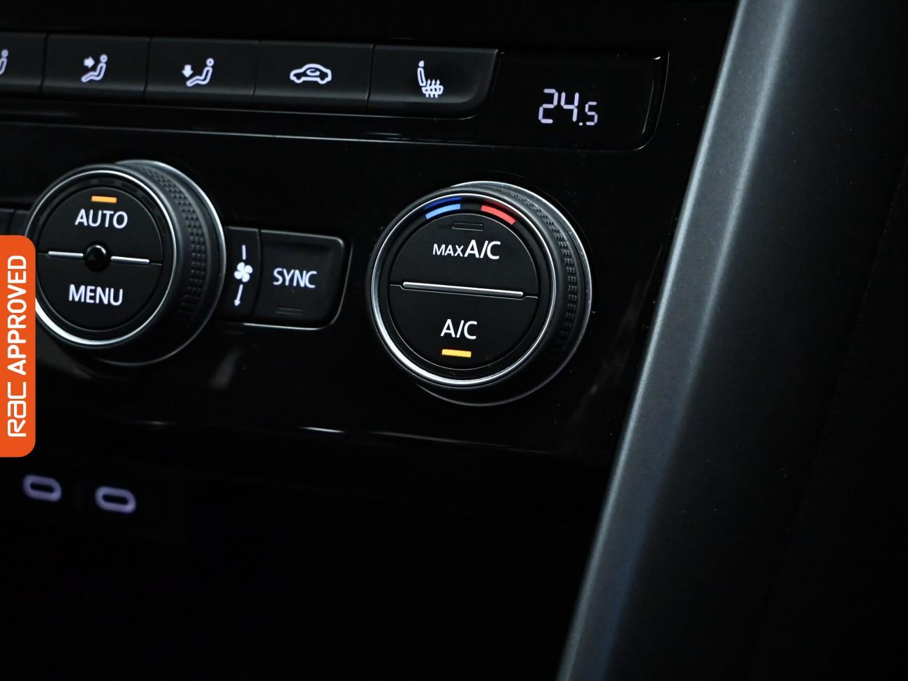 Used Volkswagen T-Roc 2021 for sale - 76148924: Photo 16