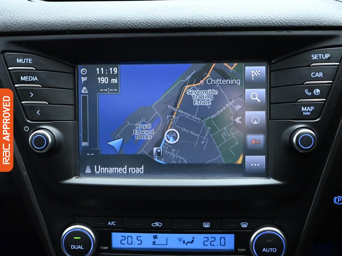 Used Toyota Avensis 2017 for sale - 76509170: Photo 14