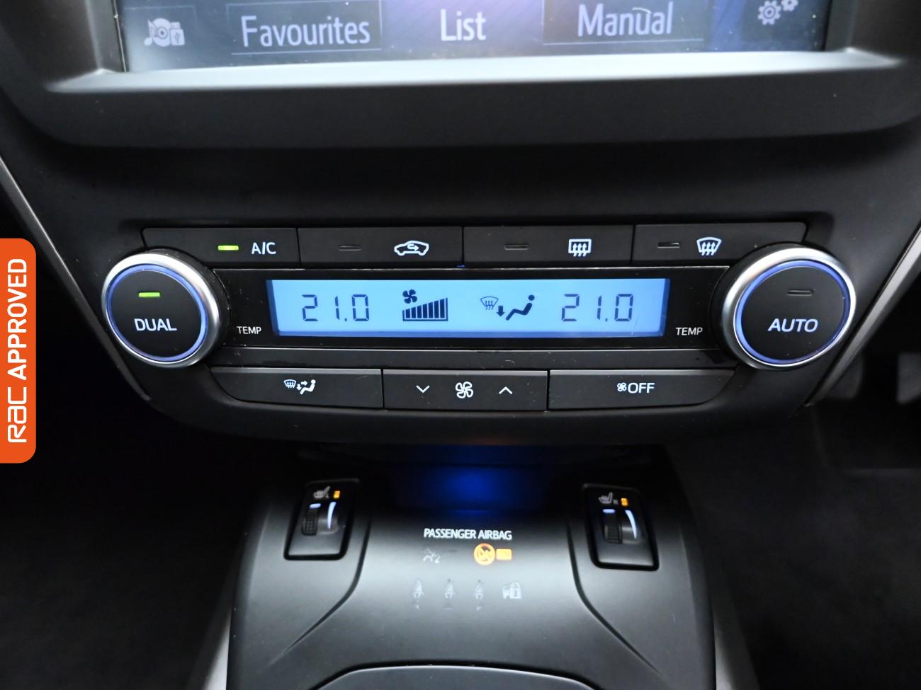 Used Toyota Avensis 2017 for sale - 76509170: Photo 18