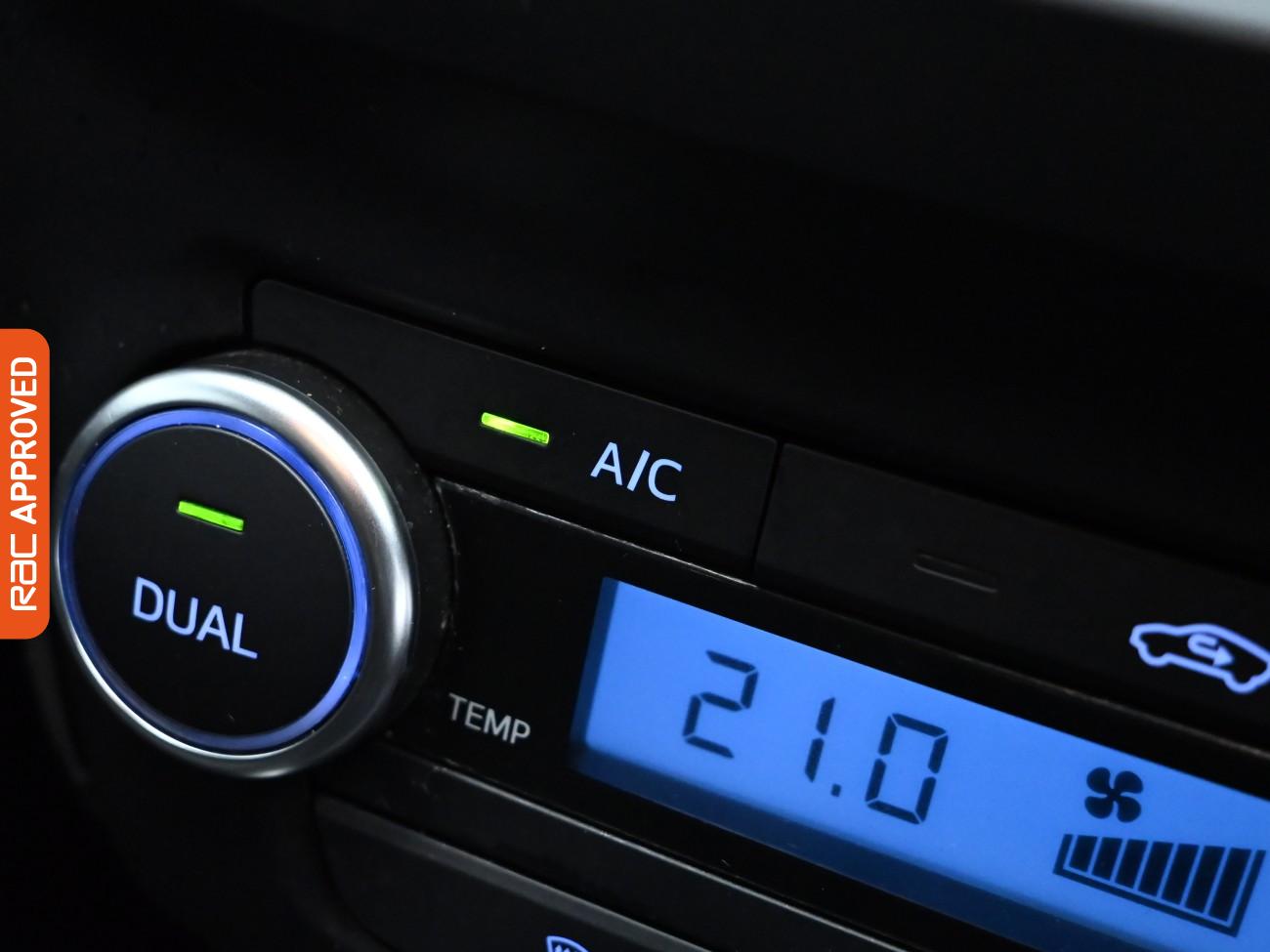 Used Toyota Avensis 2017 for sale - 76509170: Photo 19