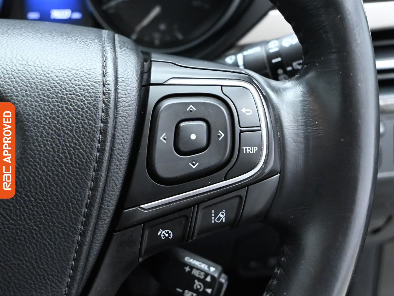 Used Toyota Avensis 2017 for sale - 76509170: Photo 24