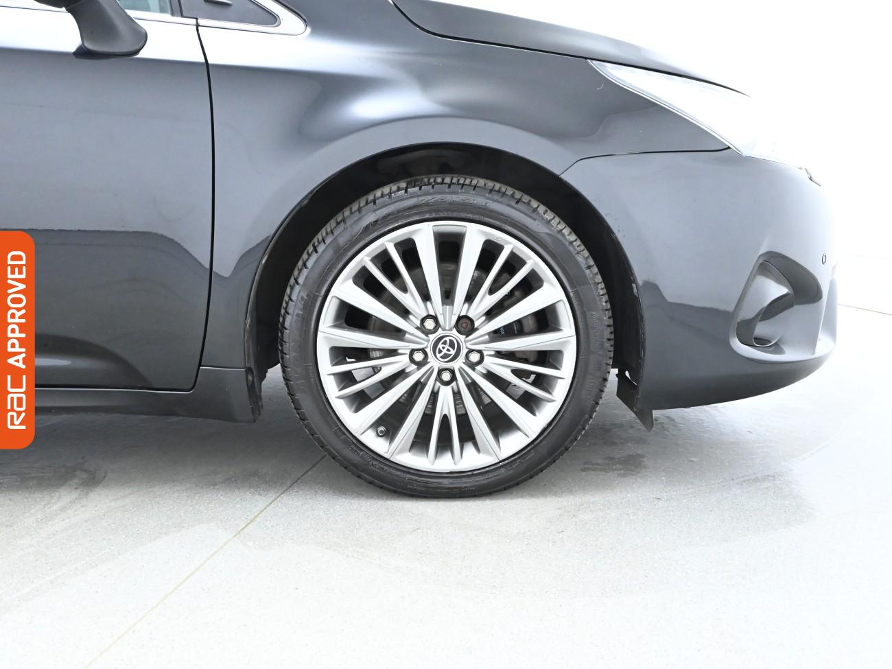 Used Toyota Avensis 2017 for sale - 76509170: Photo 29