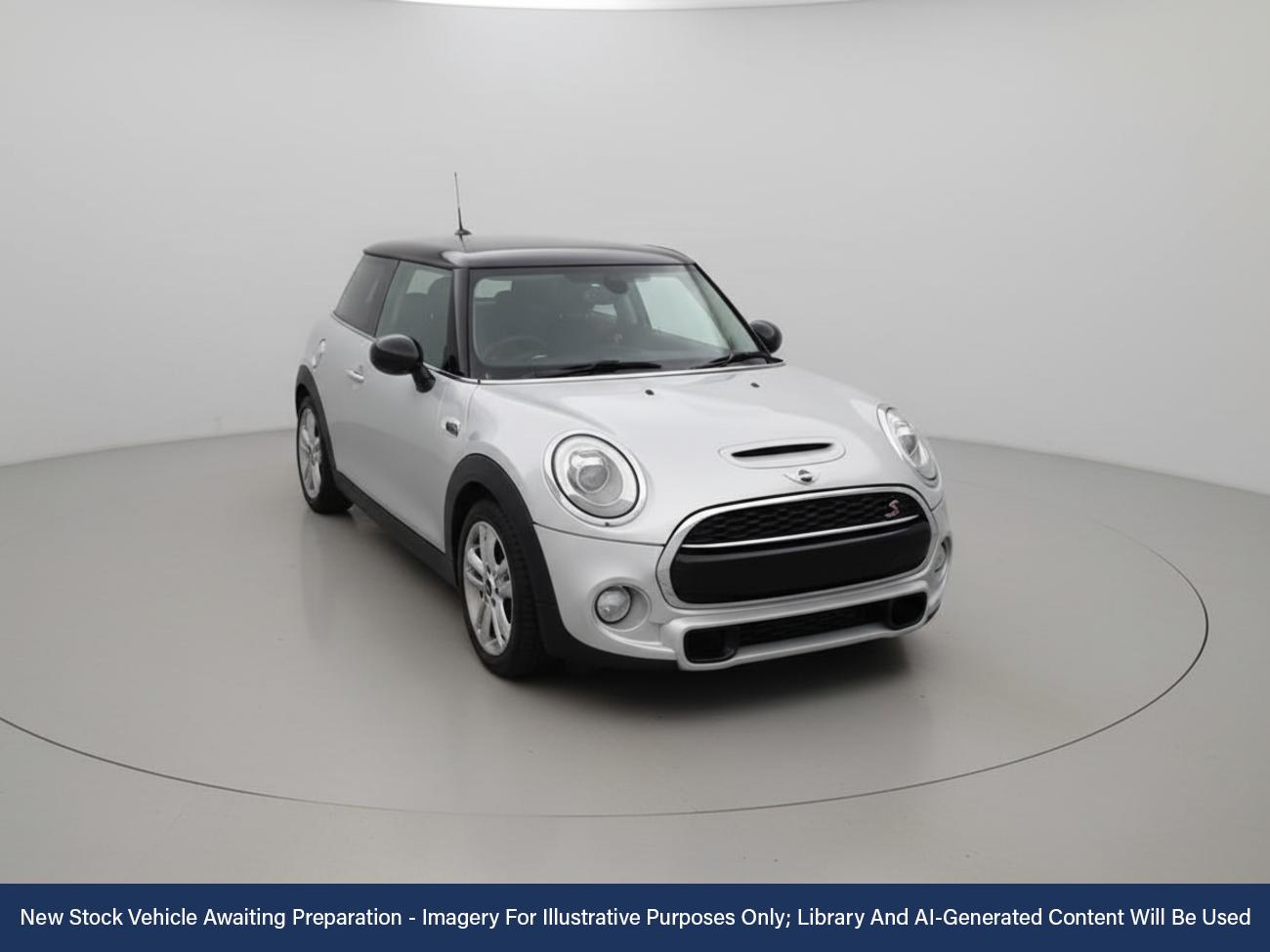 Used MINI Hatch 2017 for sale - 76436821: Photo 1