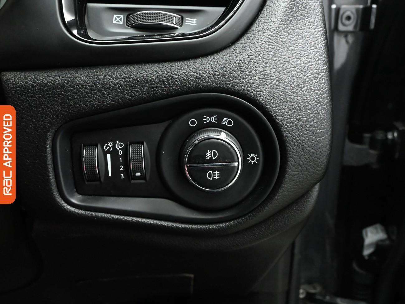 Used Jeep Renegade 2021 for sale - 77226386: Photo 19