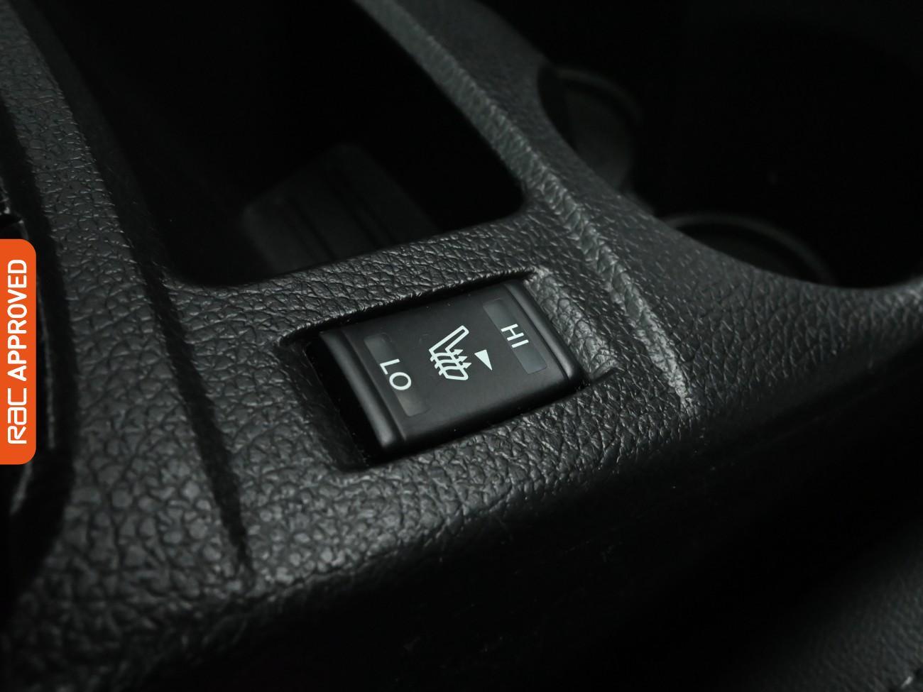 Used Nissan Qashqai 2017 for sale - 77368754: Photo 14