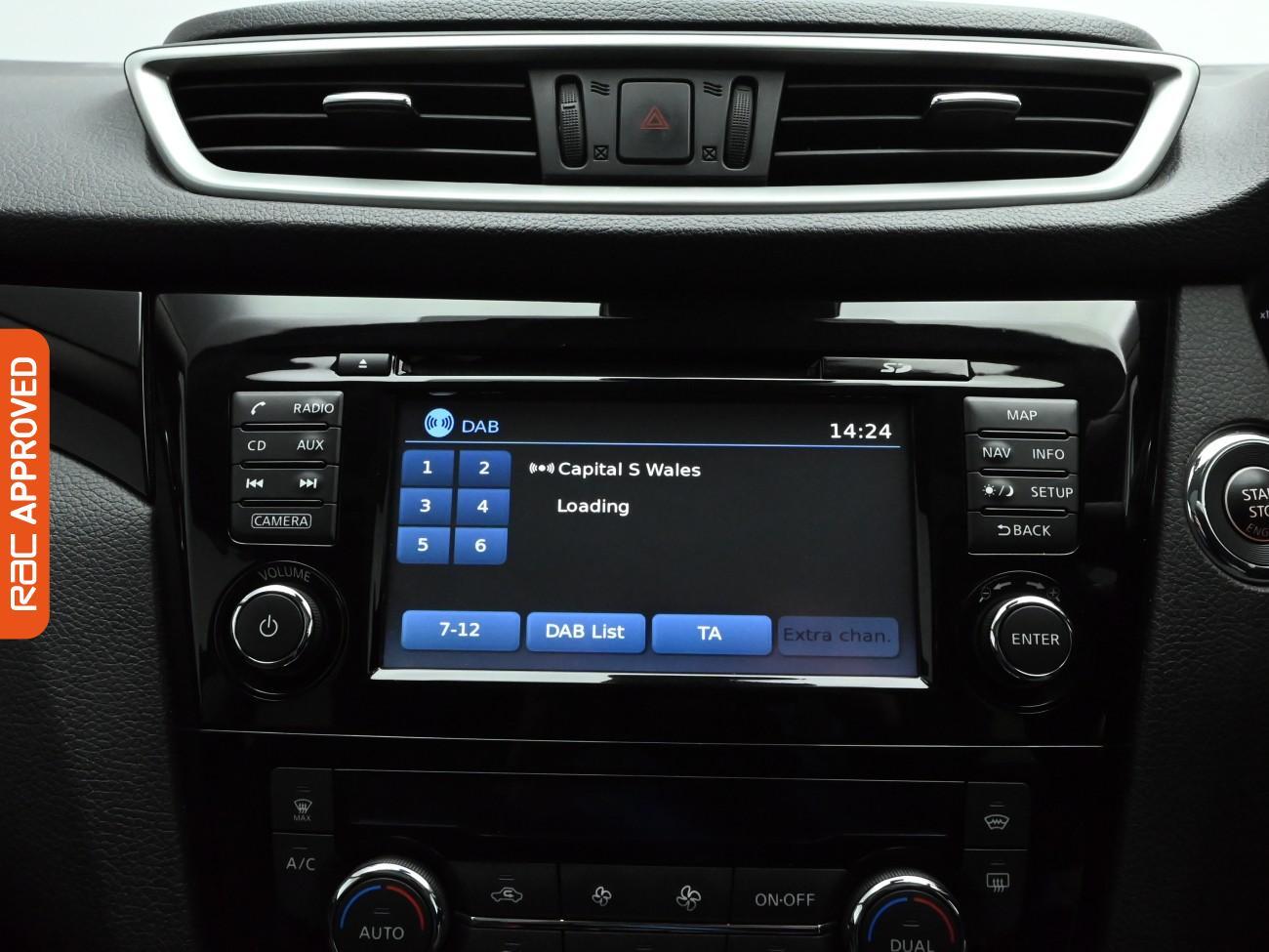 Used Nissan Qashqai 2017 for sale - 77368754: Photo 17