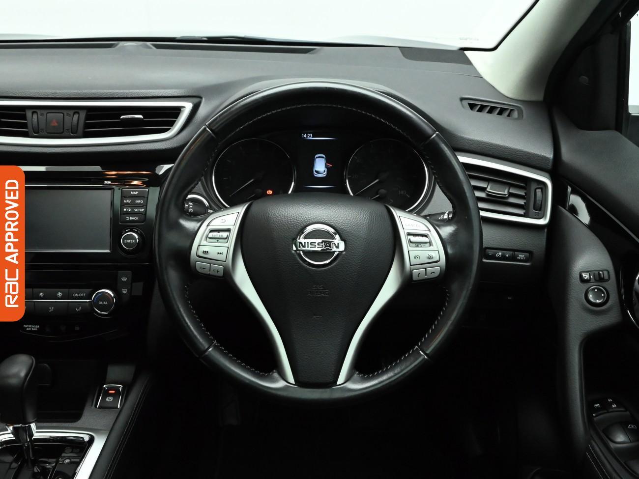 Used Nissan Qashqai 2017 for sale - 77368754: Photo 9