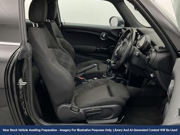 Used MINI Convertible 2018 for sale - 78845618: Photo