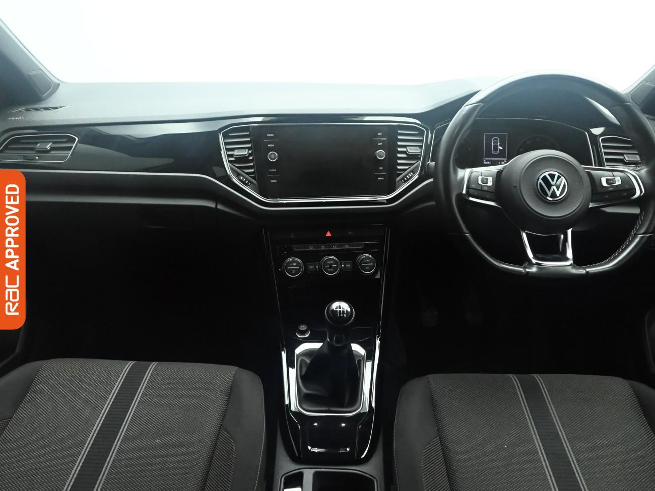 Used Volkswagen T-Roc 2021 for sale - 77368756: Photo 2