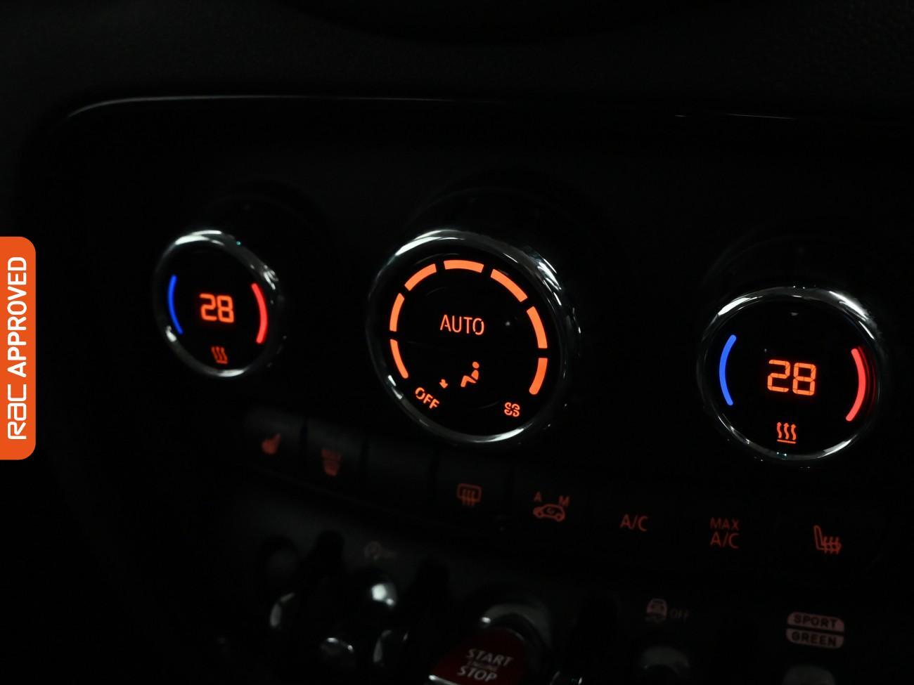 Used MINI Clubman 2018 for sale - 77649336: Photo 17