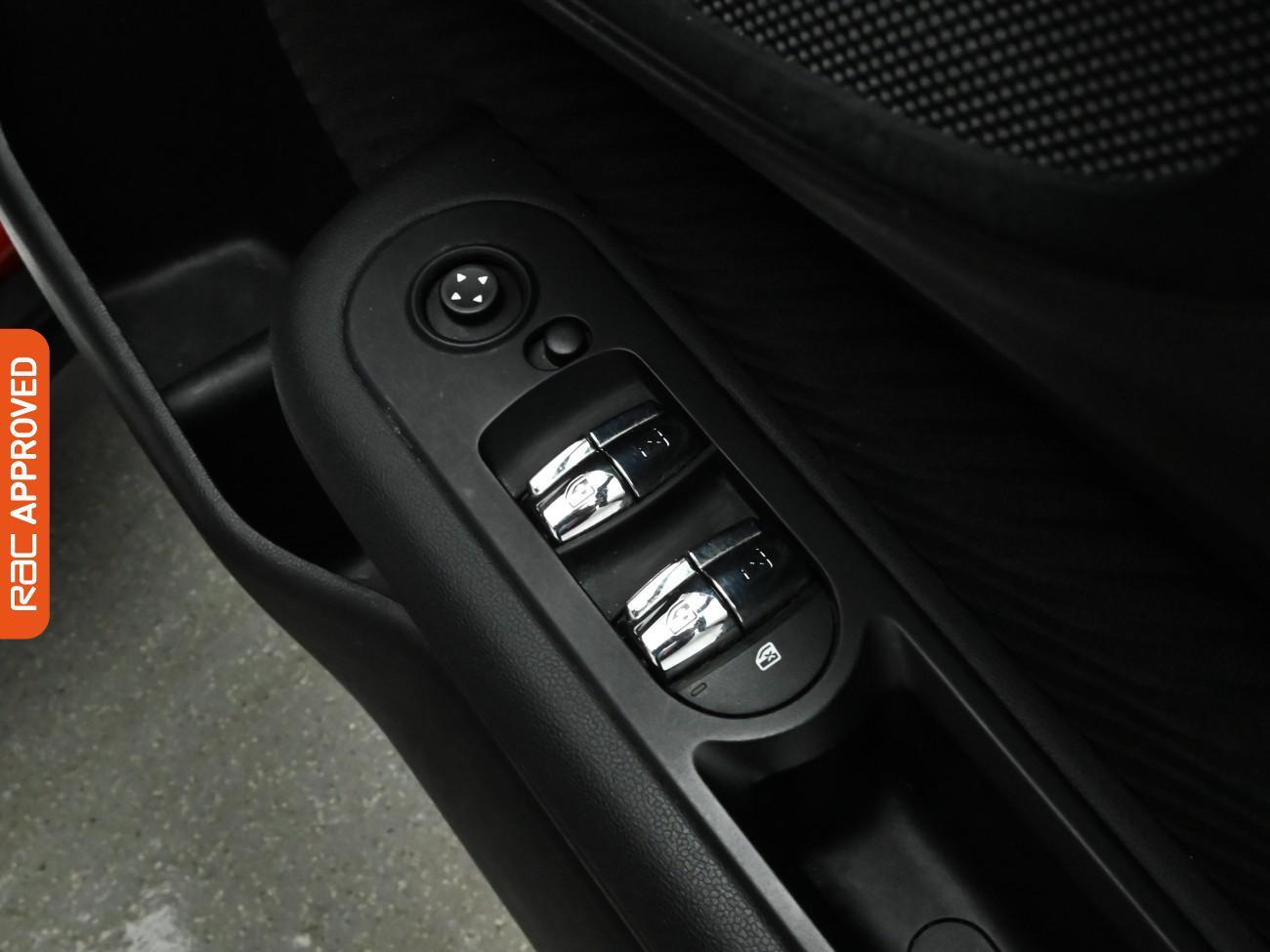 Used MINI Clubman 2018 for sale - 77649336: Photo 24