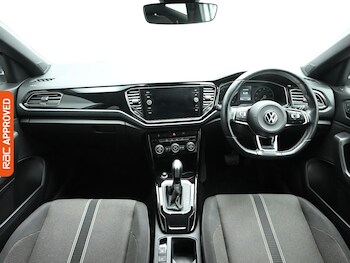 Used Volkswagen T-Roc 2022 for sale - 77211558: Photo