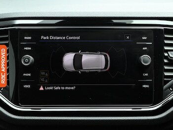 Used Volkswagen T-Roc 2022 for sale - 77211558: Photo