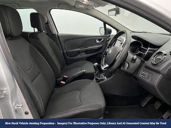 Used Renault Clio 2016 for sale - 79136611: Photo