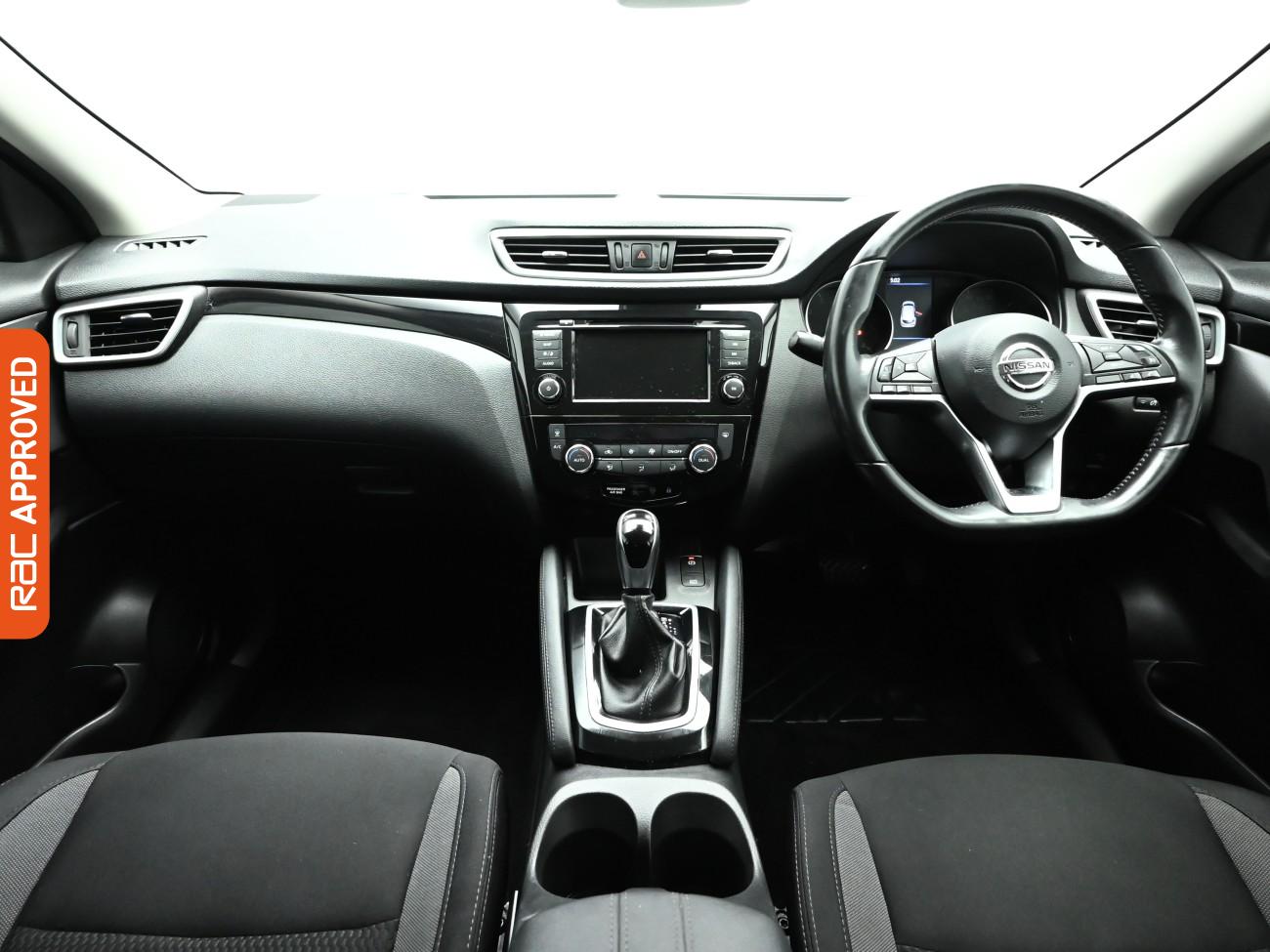 Used Nissan Qashqai 2020 for sale - 77620673: Photo 2
