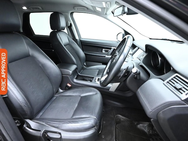 Used Land Rover Discovery Sport 2017 for sale - 76119899: Photo 11