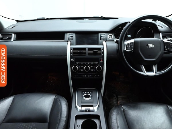 Used Land Rover Discovery Sport 2017 for sale - 76119899: Photo 2