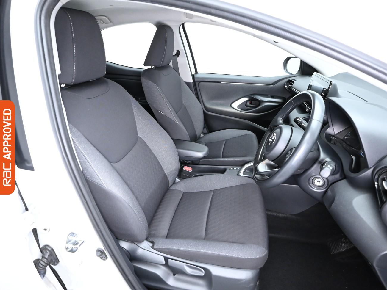 Used Toyota Yaris 2022 for sale - 76416651: Photo 12