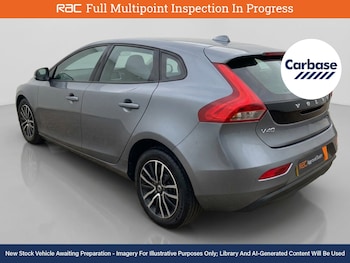 Used Volvo V40 2018 for sale - 77076766: Photo