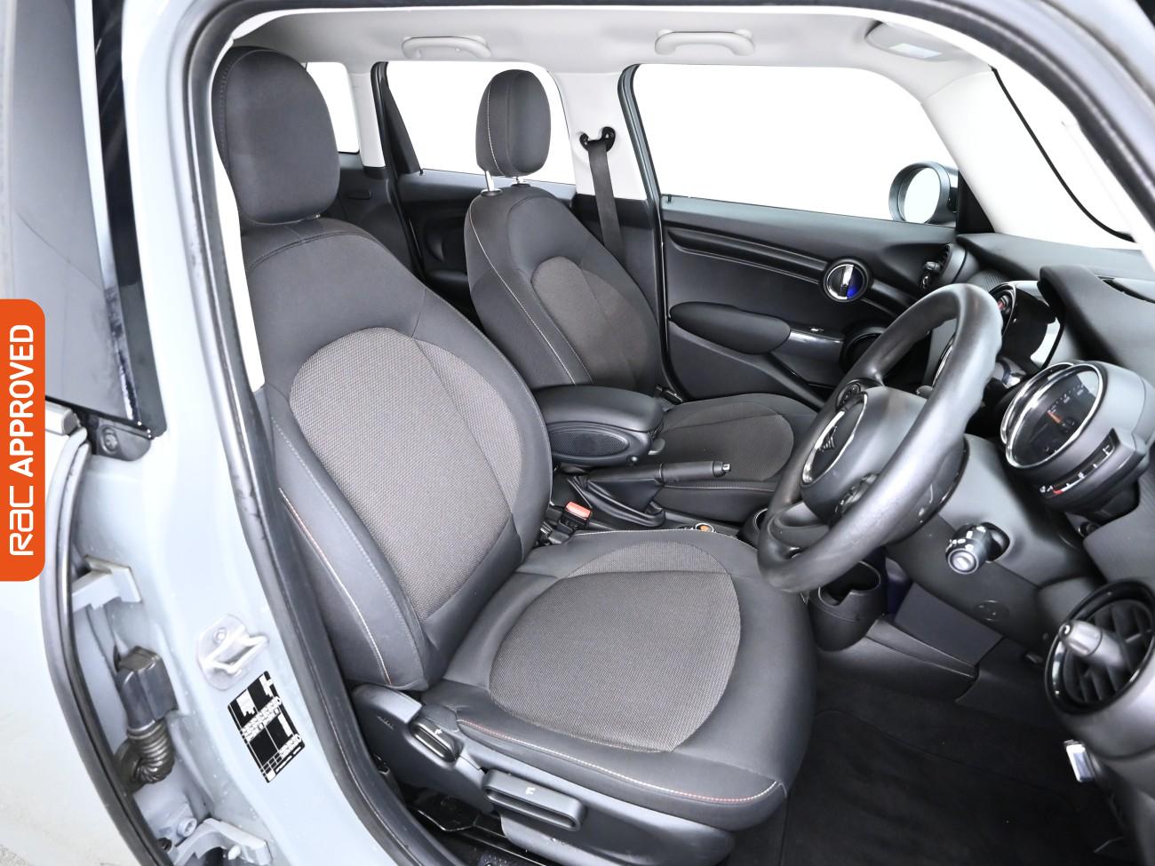 Used MINI Hatch 2020 for sale - 76274790: Photo 11