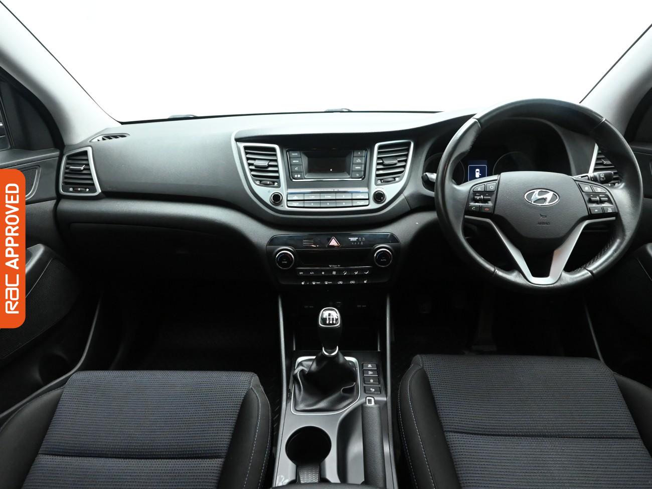 Used Hyundai TUCSON 2017 for sale - 77117741: Photo 2