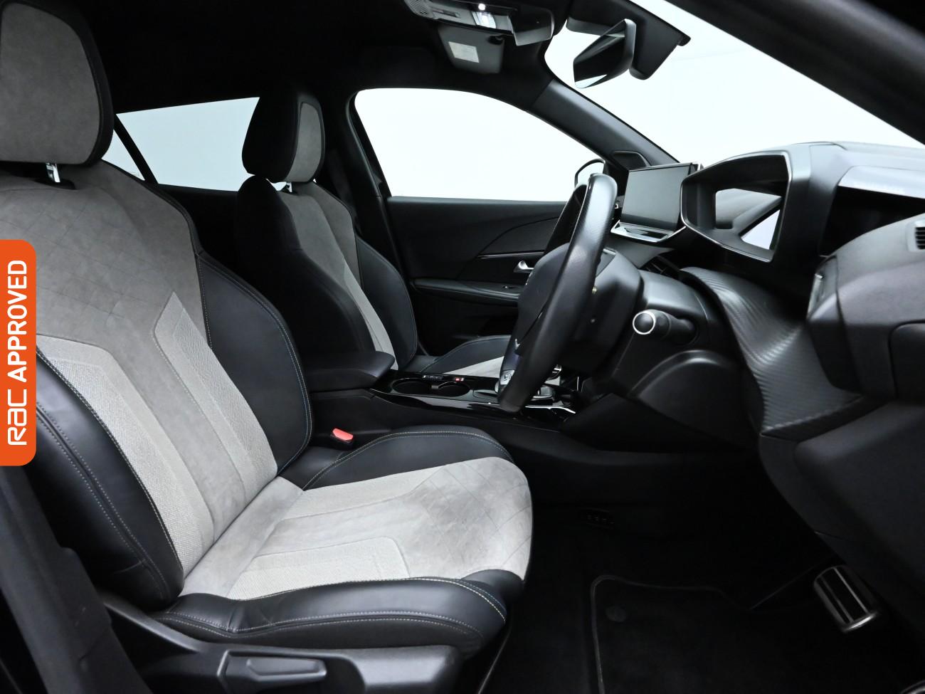 Used Peugeot E-2008 2021 for sale - 77458842: Photo 11