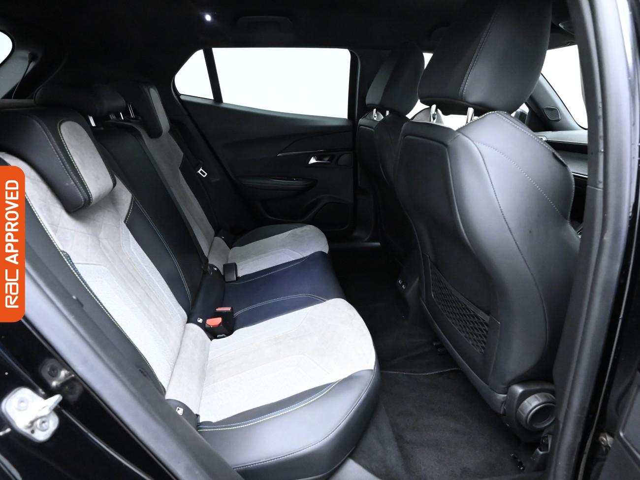 Used Peugeot E-2008 2021 for sale - 77458842: Photo 12