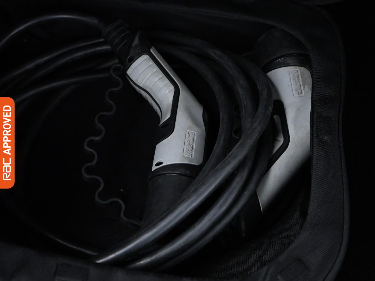 Used Peugeot E-2008 2021 for sale - 77458842: Photo 14