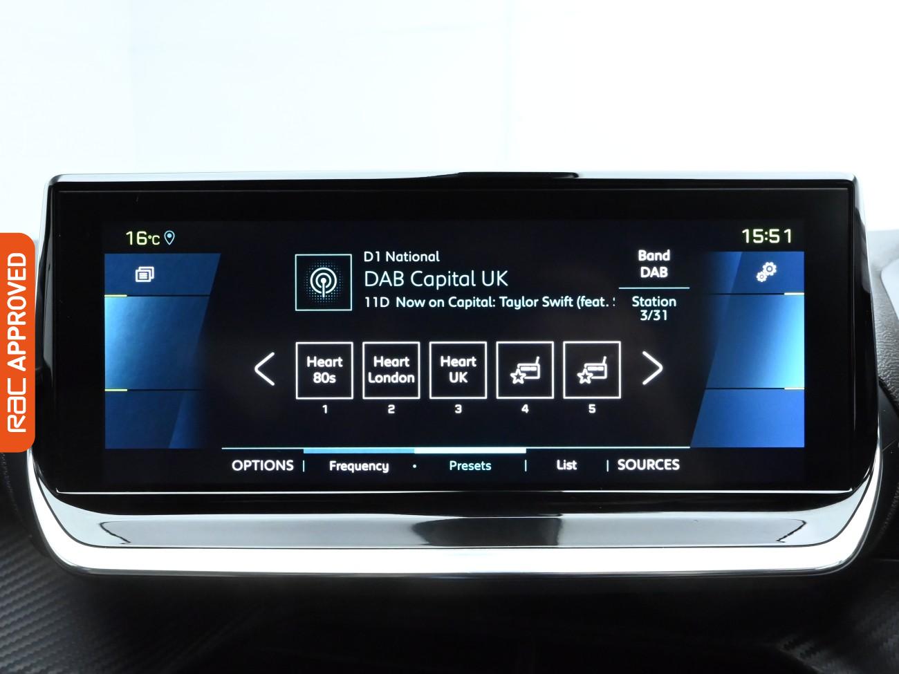 Used Peugeot E-2008 2021 for sale - 77458842: Photo 18