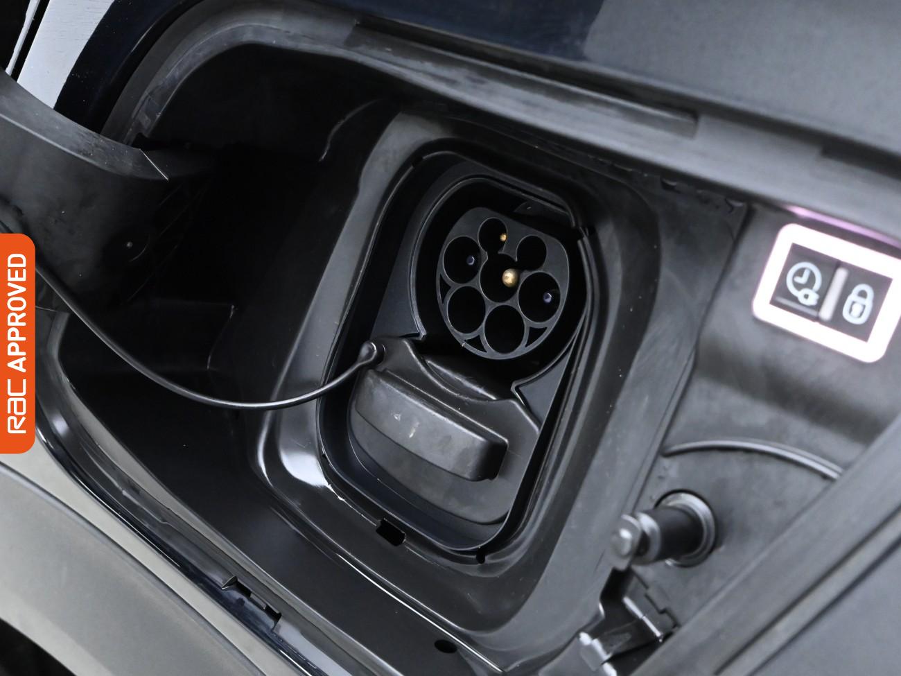 Used Peugeot E-2008 2021 for sale - 77458842: Photo 30