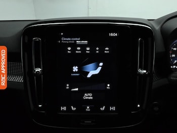 Used Volvo XC40 2020 for sale - 76705479: Photo