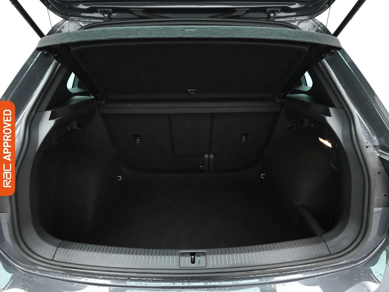 Used Volkswagen Tiguan 2020 for sale - 77432075: Photo 28