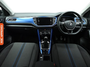 Used Volkswagen T-Roc 2018 for sale - 78554695: Photo