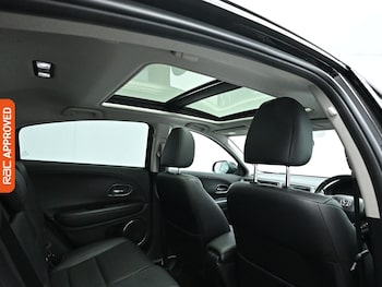 Used Honda HR-V 2017 for sale - 78666777: Photo