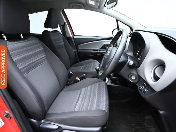 Used Toyota Yaris 2017 for sale - 76192272: Photo 12