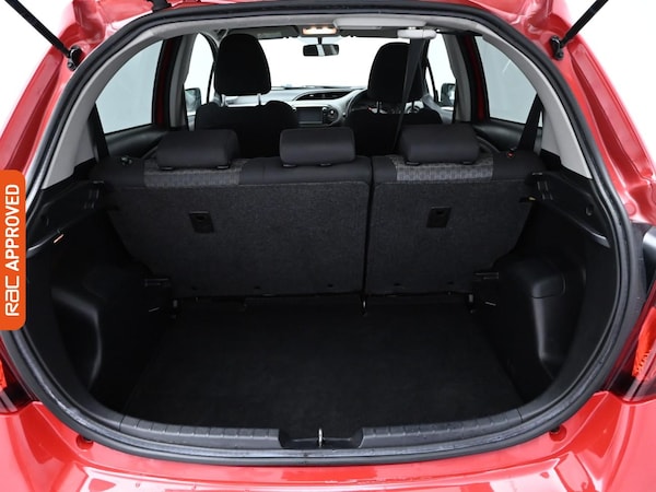 Used Toyota Yaris 2017 for sale - 76192272: Photo 25