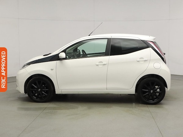 Used Toyota AYGO 2017 for sale - 76264011: Photo 28