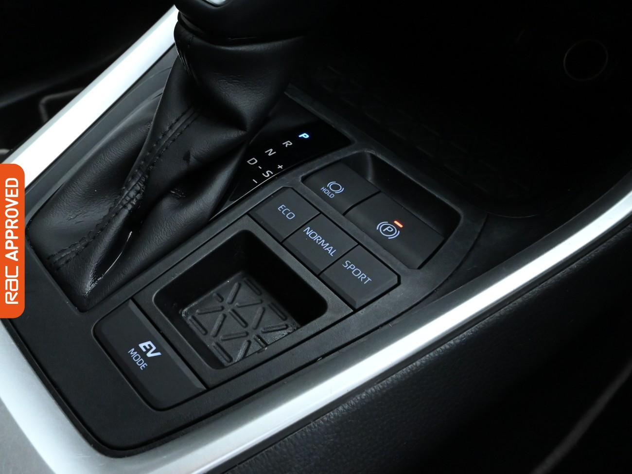 Used Toyota RAV4 2021 for sale - 76429152: Photo 19