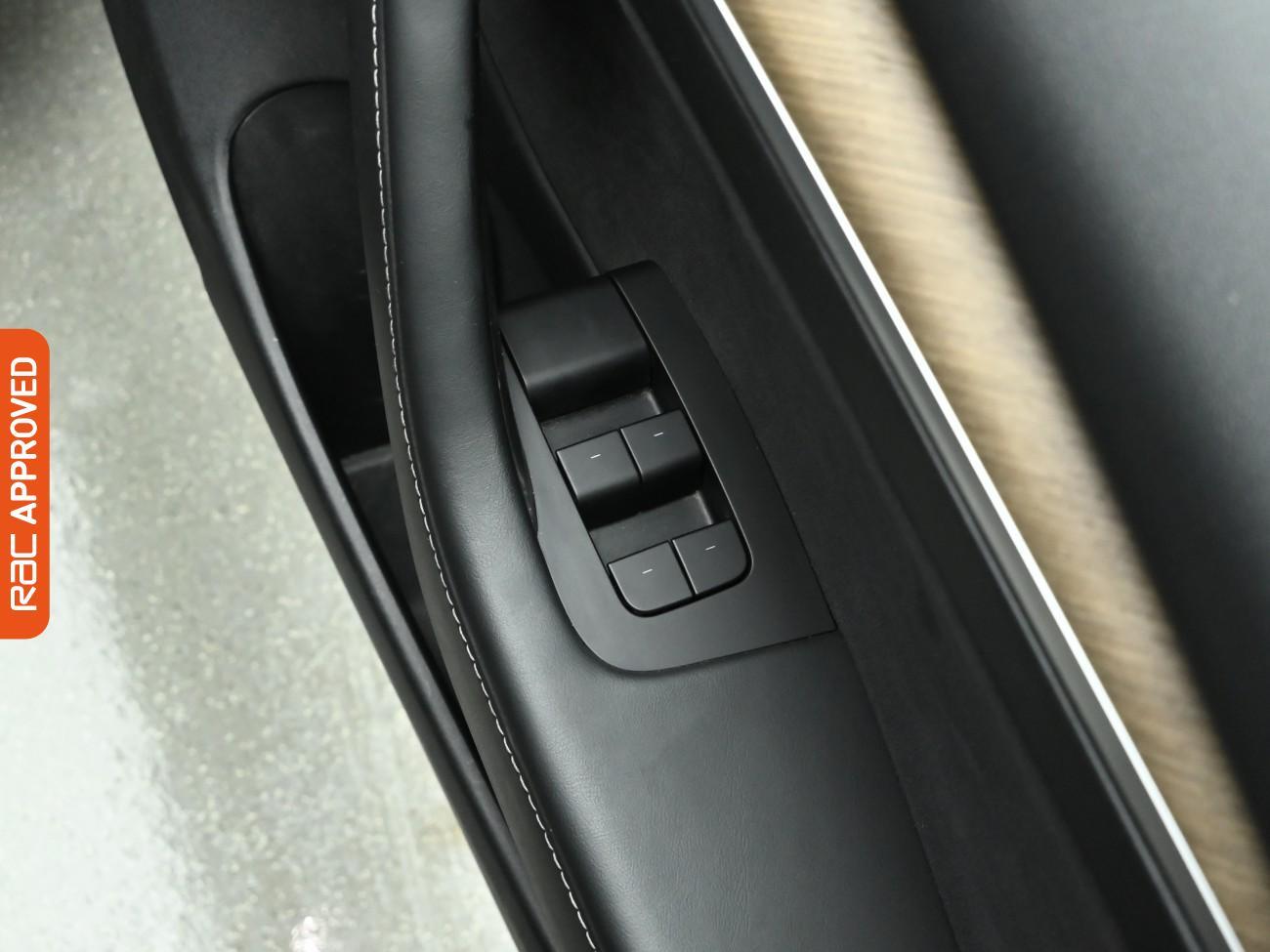 Used Tesla Model 3 2021 for sale - 76629849: Photo 25