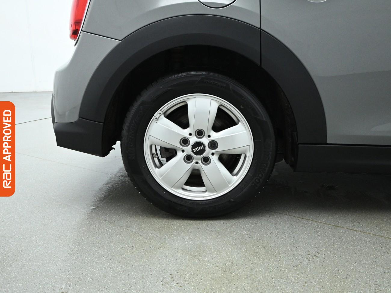 Used MINI Hatch 2021 for sale - 77703406: Photo 24