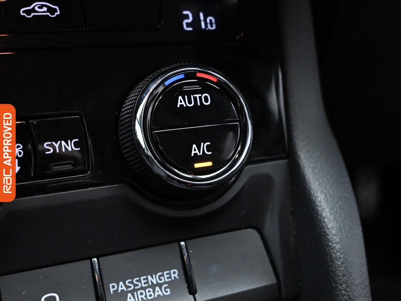 Used Skoda Karoq 2021 for sale - 76148936: Photo 19