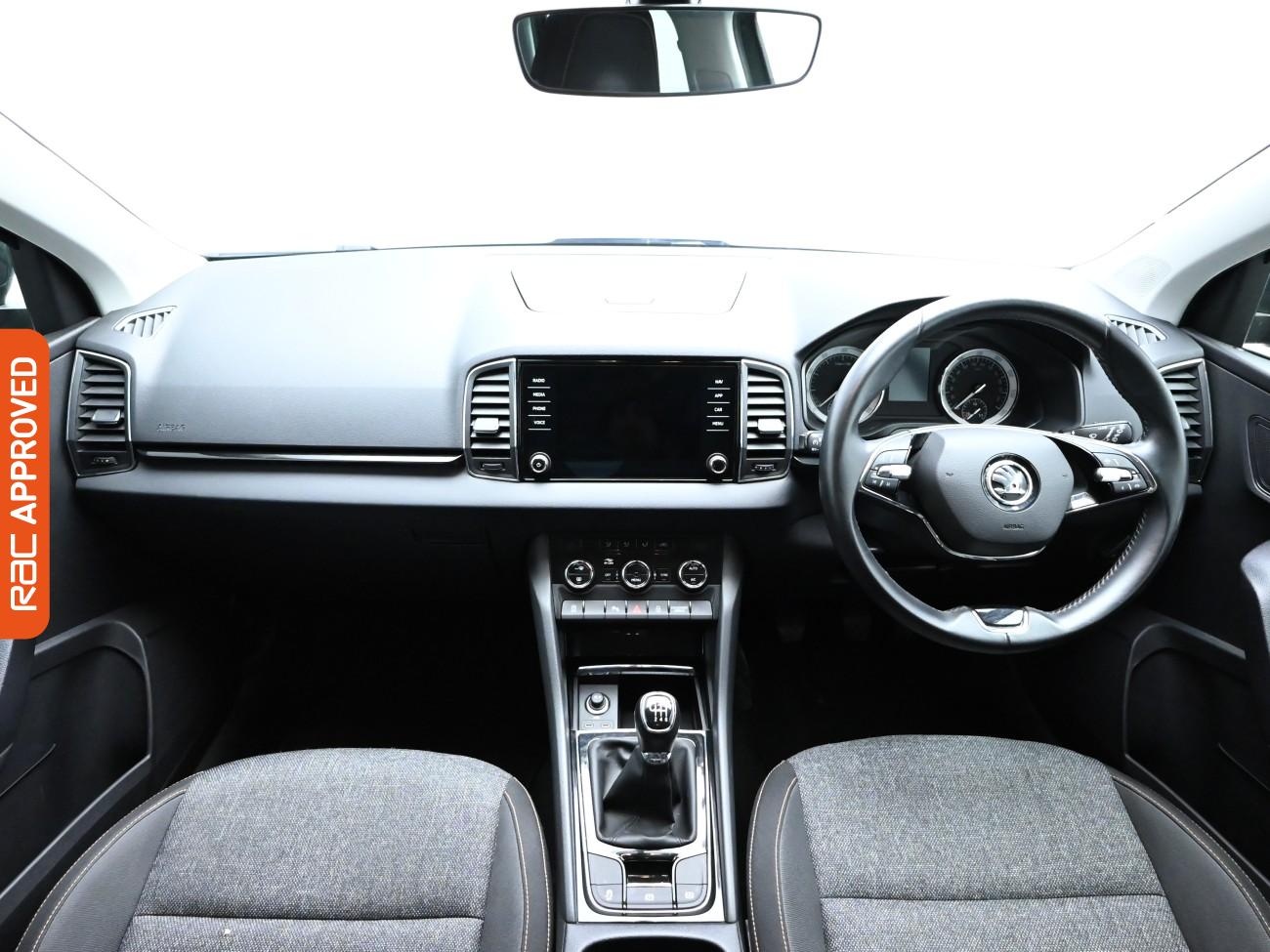 Used Skoda Karoq 2021 for sale - 76148936: Photo 2