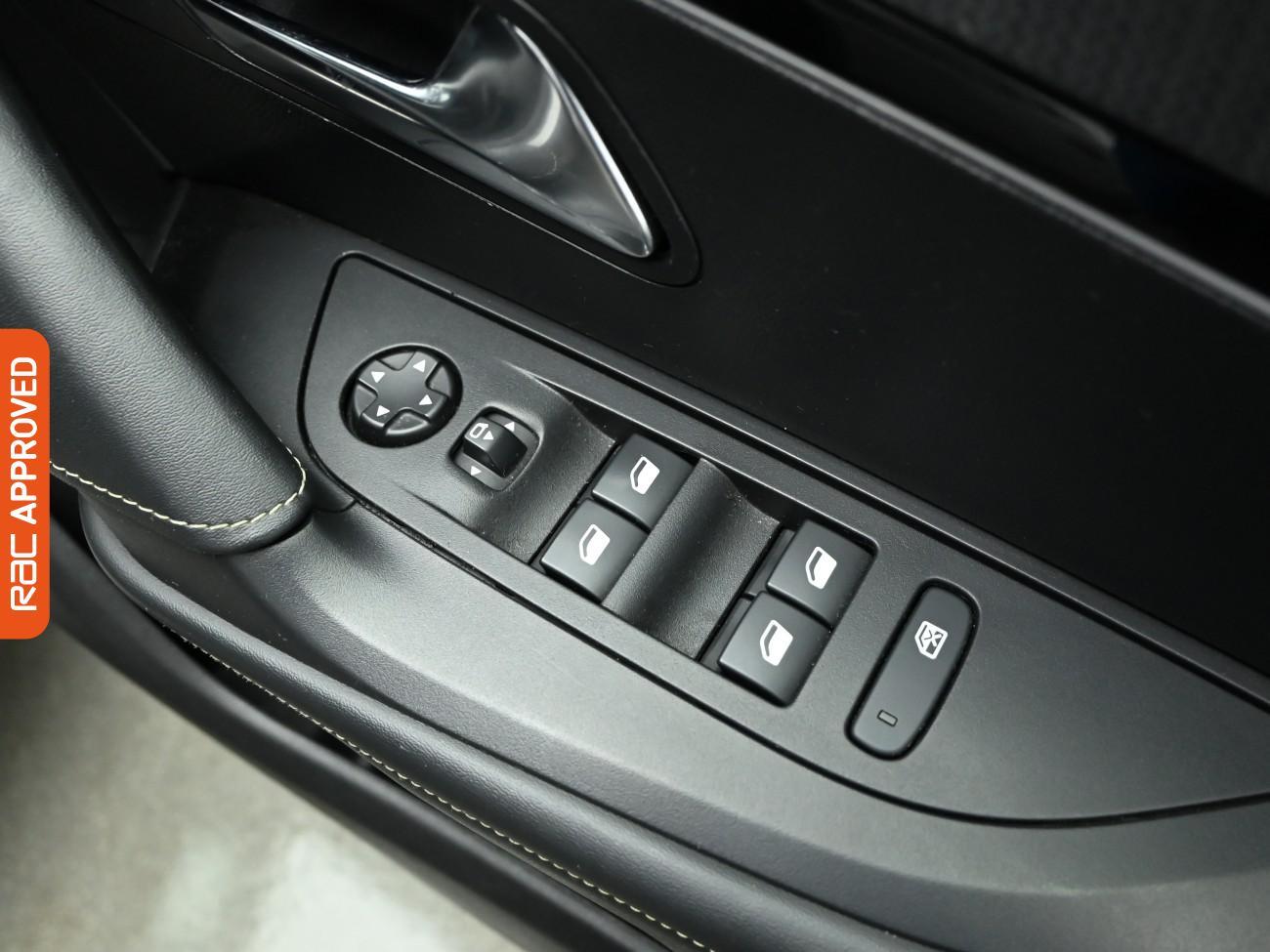 Used Peugeot 2008 2022 for sale - 76663194: Photo 25