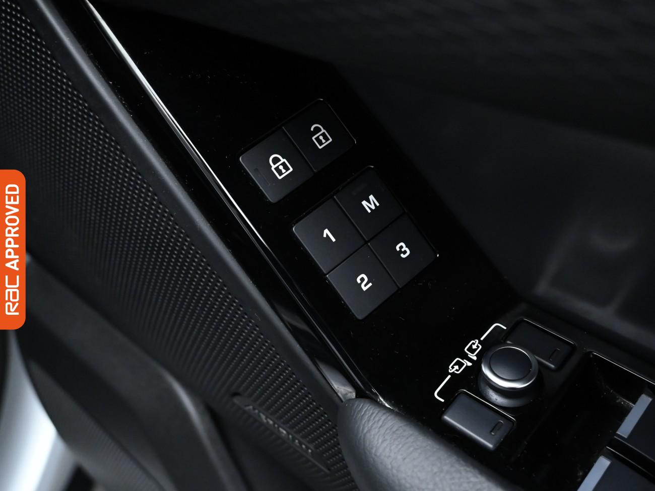 Used Land Rover Range Rover Velar 2021 for sale - 75773810: Photo 26