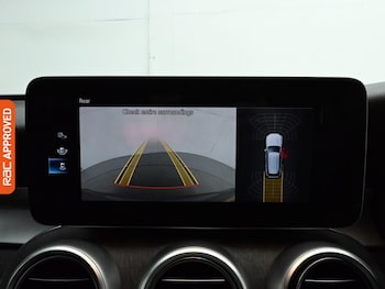 Used Mercedes-Benz GLC 2021 for sale - 76665188: Photo