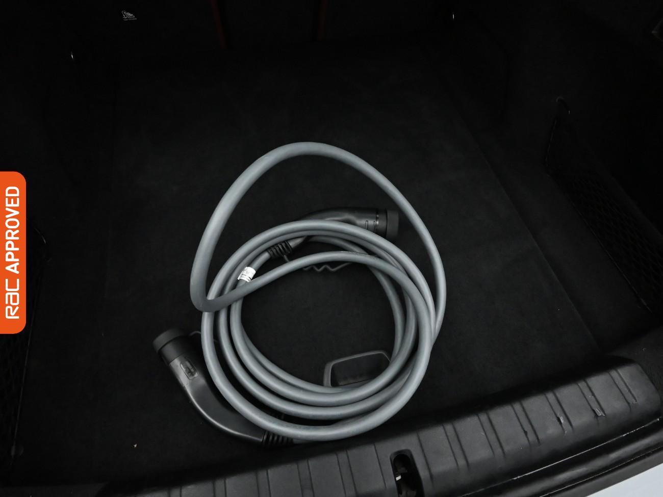 Used BMW i4 2022 for sale - 76723845: Photo 16