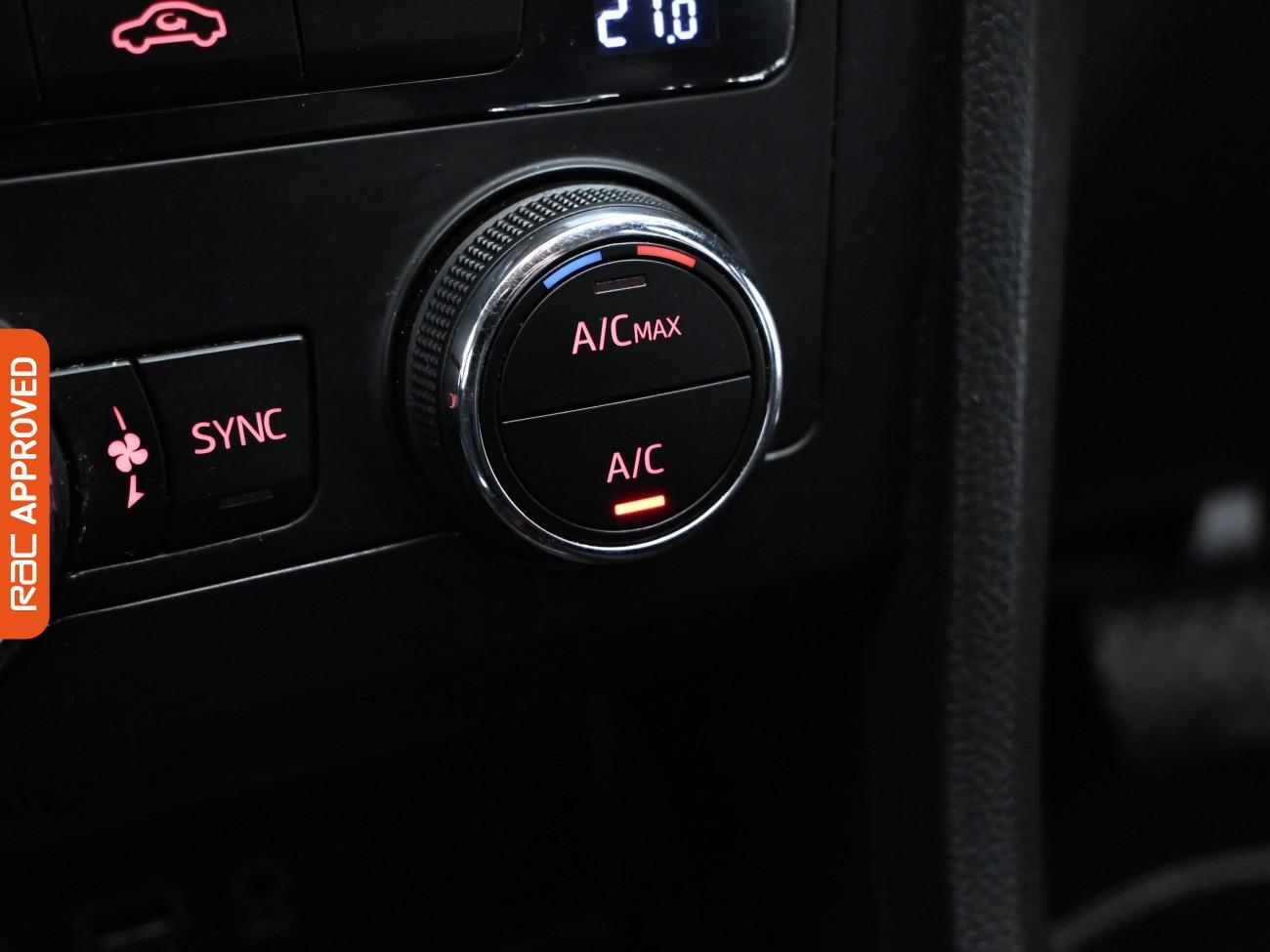 Used SEAT Ateca 2019 for sale - 76299935: Photo 19