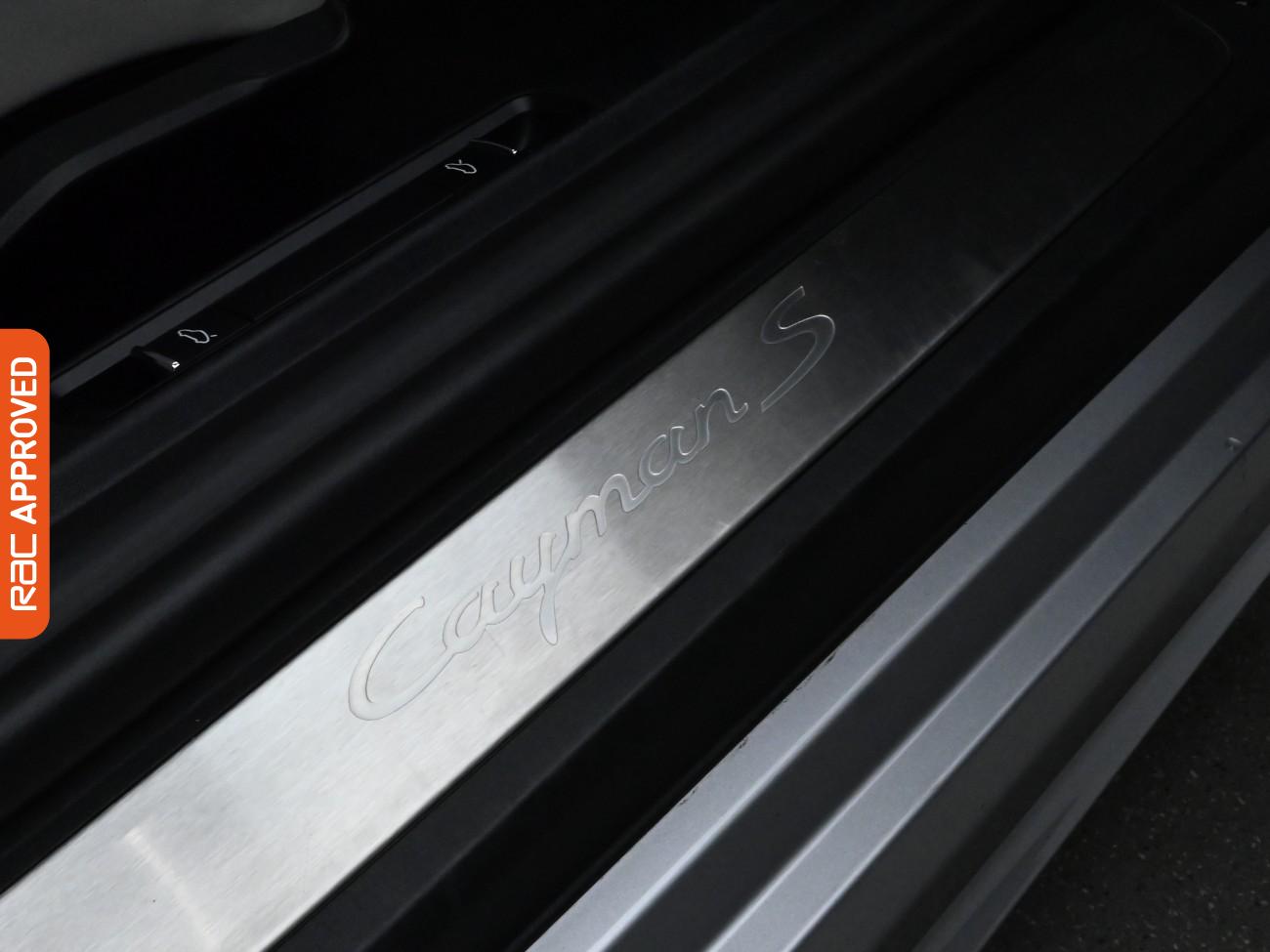 Used Porsche 718 Cayman 2017 for sale - 76119901: Photo 23