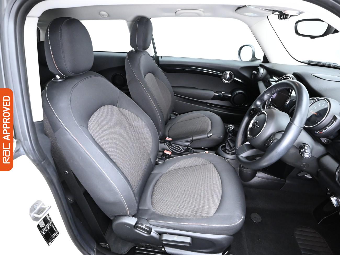 Used MINI Hatch 2021 for sale - 76782898: Photo 11