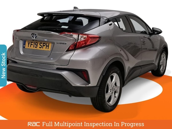 Used Toyota C-HR 2019 for sale - 76274782: Photo 2